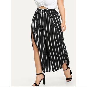 Black and white side slit pants